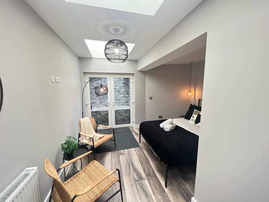Central Belfast Modern Apartment Great Location Free Parking מראה חיצוני תמונה